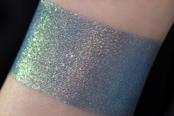 Тени для век Tammy Tanuka "Рыцарь Пучин" - локация Беспокойное Море, 0.5 мл