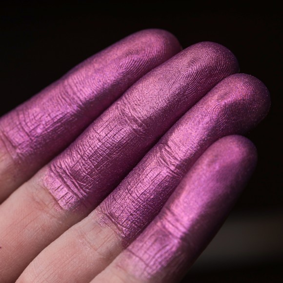 Тени для век Tammy Tanuka "Саботажница" - локация Цветущие Земли, 1 мл