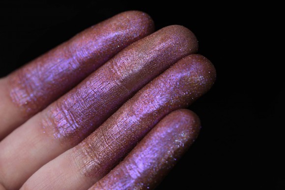 Тени для век Tammy Tanuka "Рассыпавшая Мириады Сапфиров" - локация Чудолесье, 0.5 мл Тени для век Tammy Tanuka "Рассыпавшая Мириады Сапфиров" - локация Чудолесье, 0.5 мл