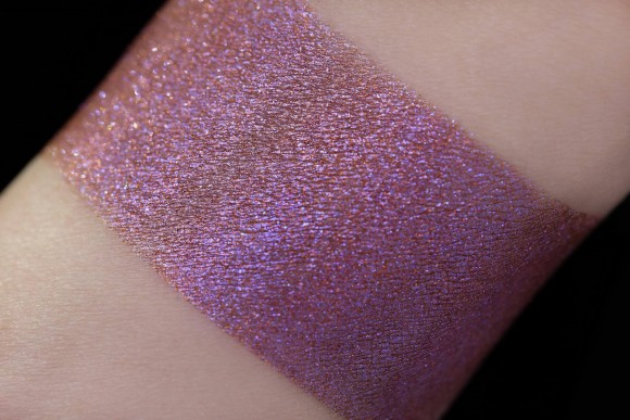 Тени для век Tammy Tanuka "Рассыпавшая Мириады Сапфиров" - локация Чудолесье, 0.5 мл Тени для век Tammy Tanuka "Рассыпавшая Мириады Сапфиров" - локация Чудолесье, 0.5 мл