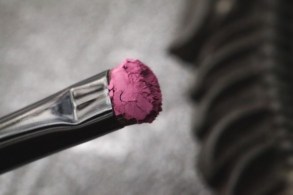 Тени для век Tammy Tanuka "Придворная Щебетунья" - локация Светлый Замок, 1 мл Тени для век Tammy Tanuka "Придворная Щебетунья" - локация Светлый Замок, 1 мл