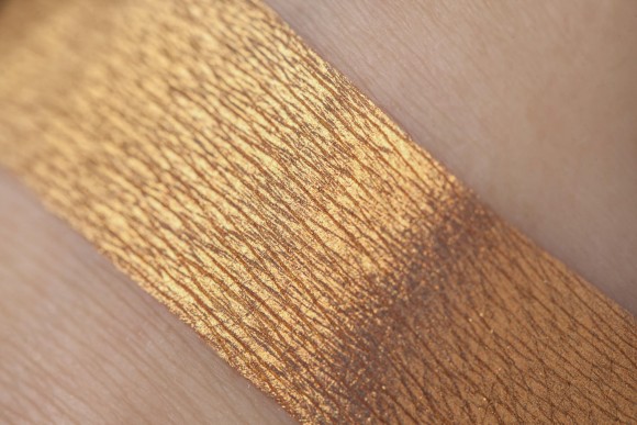 Тени для век Tammy Tanuka "Львенок" - локация Лунное Плато, 1 мл Тени для век Tammy Tanuka "Львенок" - локация Лунное Плато, 1 мл