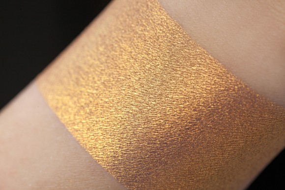 Тени для век Tammy Tanuka "Львенок" - локация Лунное Плато, 1 мл Тени для век Tammy Tanuka "Львенок" - локация Лунное Плато, 1 мл