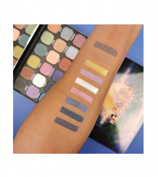 Палетка теней Makeup Revolution Forever Flawless - Enchanted