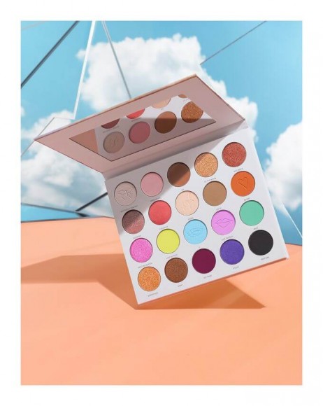 Палетка теней Morphe x Maddie Ziegler - The Imagination Palette