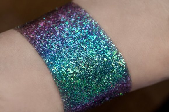 Тени для век Tammy Tanuka "Приспешница Черного Волка" - локация Туманные Земли, 0.5 мл