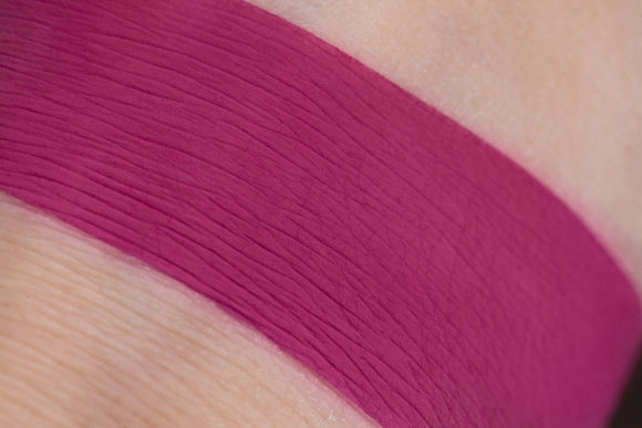 Тени для век Tammy Tanuka "Заявляющая о Себе", локация Светлый Замок, 1 мл