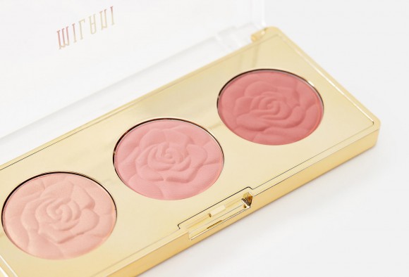 Палетка румян Milani Rose Blush Trio Palette - 01 Flowers of Love Палетка румян Milani Rose Blush Trio Palette - 01 Flowers of Love