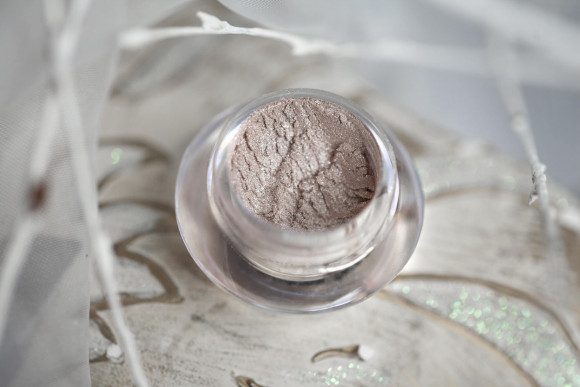 Тени для век Tammy Tanuka "Белокурая Атаманша" - локация Горная Деревушка, 1 мл