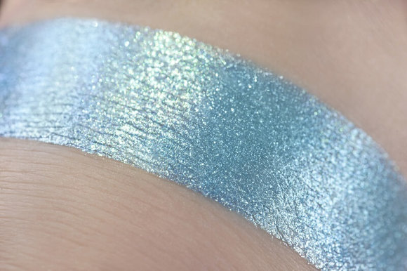 Тени для век Tammy Tanuka "Беспечная Шутница" - локация Беспокойное Море, 1 мл