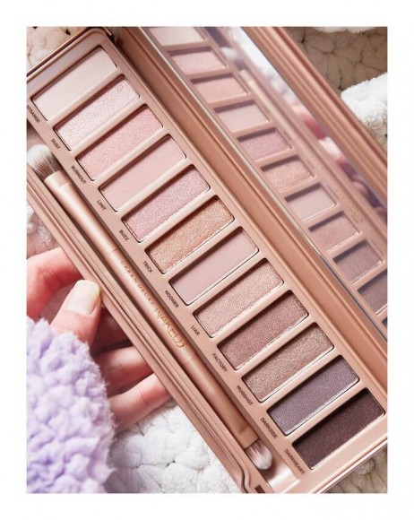 Палетка теней Urban Decay - Naked 3 Eyeshadow Palette Палетка теней Urban Decay - Naked 3 Eyeshadow Palette