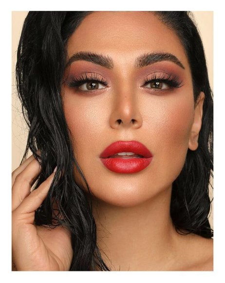 Палетка теней Huda Beauty - Rich Nude Obsessions Палетка теней Huda Beauty - Rich Nude Obsessions