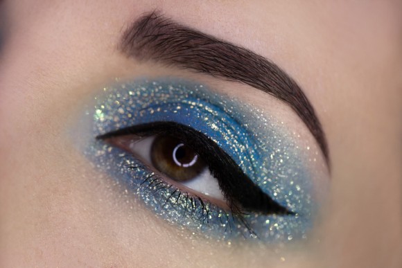 Тени для век Tammy Tanuka "Низвергнувшая Тирана" - локация Беспокойное Море, 1 мл Тени для век Tammy Tanuka "Низвергнувшая Тирана" - локация Беспокойное Море, 1 мл