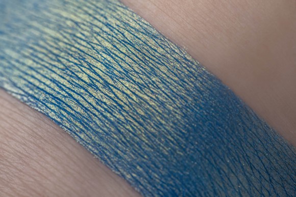 Тени для век Tammy Tanuka "Разлученная с Поднебесьем" - локация Беспокойное Море, 1 мл