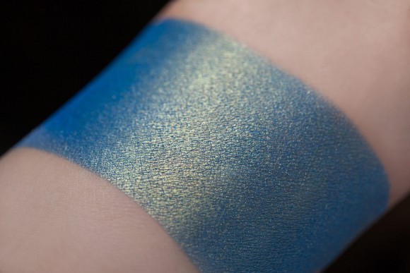 Тени для век Tammy Tanuka "Разлученная с Поднебесьем" - локация Беспокойное Море, 1 мл