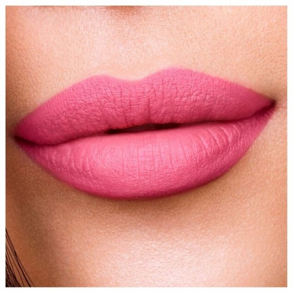 Помада жидкая матовая Charlotte Tilbury - Hollywood Lips - Dolly Bird Помада жидкая матовая Charlotte Tilbury - Hollywood Lips - Dolly Bird