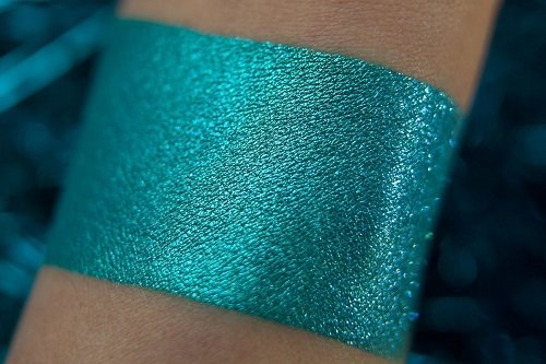 Тени для век Tammy Tanuka "Безумство Храброй" - коллекция Русалки, 1 мл Тени для век Tammy Tanuka "Безумство Храброй" - коллекция Русалки, 1 мл