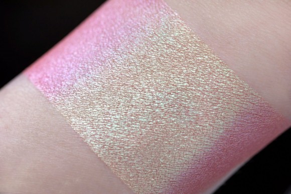 Тени для век Tammy Tanuka "Восхищающая Непосредственностью" - локация Цветущие Земли, 0.5 мл