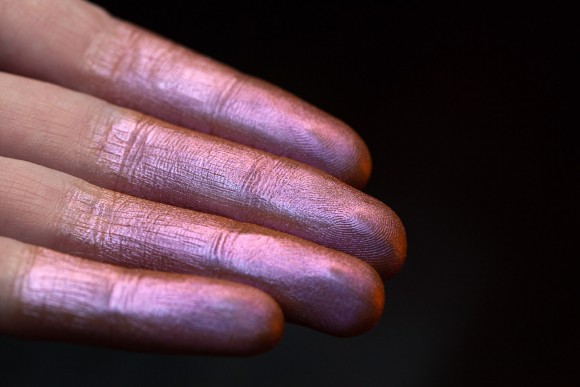 Тени для век Tammy Tanuka "Замыкающая Временное Кольцо" - локация Лунное Плато, 1 мл