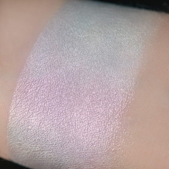 Тени для век Tammy Tanuka "Водяная Фея" - локация Беспокойное Море, 1 мл