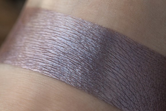 Тени для век Tammy Tanuka "Волчий Пастырь" - серия Туманные Земли, 1 мл Тени для век Tammy Tanuka "Волчий Пастырь" - серия Туманные Земли, 1 мл