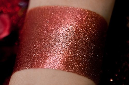 Тени для век Tammy Tanuka "Очень Заметная Персона" - локация Драконий Пик, 1 мл Тени для век Tammy Tanuka "Очень Заметная Персона" - локация Драконий Пик, 1 мл