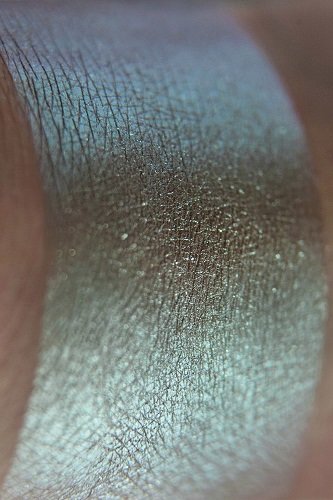 Тени для век Tammy Tanuka "Бегущая Наперегонки с Ручьями" - локация Горная Деревушка, 1 мл