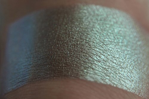 Тени для век Tammy Tanuka "Бегущая Наперегонки с Ручьями" - локация Горная Деревушка, 1 мл