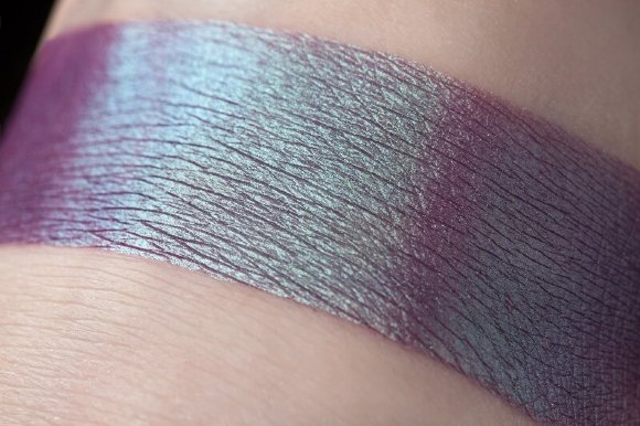 Тени для век Tammy Tanuka "Сумеречный Дух" - локация Цветущие Земли, 1 мл