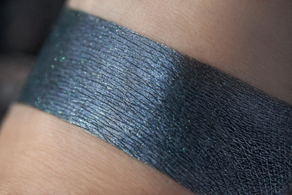 Тени для век Tammy Tanuka "Навь" - серия Туманные Земли, 1 мл Тени для век Tammy Tanuka "Навь" - серия Туманные Земли, 1 мл