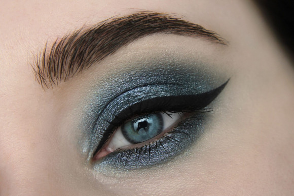 Тени для век Tammy Tanuka "Навь" - серия Туманные Земли, 1 мл Тени для век Tammy Tanuka "Навь" - серия Туманные Земли, 1 мл