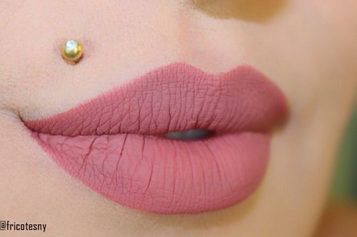 Матовая губная помада Sleek MakeUP Matte Me №436 Birthday Suit