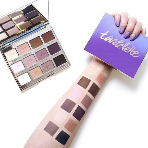 Палетка теней Tarte - Tartelette Amazonian clay matte palette, матовая
