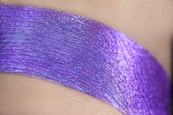 Тени для век Tammy Tanuka "Толкователь Бестиария" - локация Цветущие Земли, 1 мл