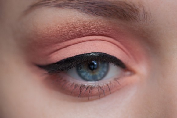 Тени для век Tammy Tanuka "Улыбающаяся Солнцу" - локация Светлый Замок, 1 мл Тени для век Tammy Tanuka "Улыбающаяся Солнцу" - локация Светлый Замок, 1 мл