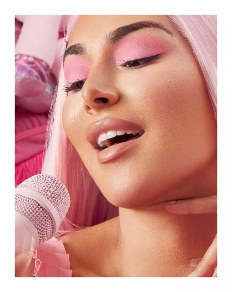 Палетка теней Huda Beauty - Rose Obsessions Palette