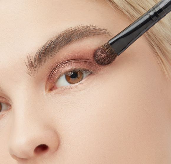 Кремовые тени LN Professional - Liquid Foil Eyeshadow - 104 Сияющий Тауп, 2.5 г Кремовые тени LN Professional - Liquid Foil Eyeshadow - 104 Сияющий Тауп, 2.5 г