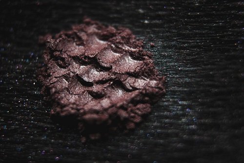 Тени для век Tammy Tanuka "Полирующая Клыки" - коллекция Нежить, 1 мл