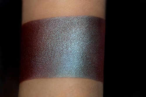 Тени для век Tammy Tanuka "Полирующая Клыки" - коллекция Нежить, 1 мл