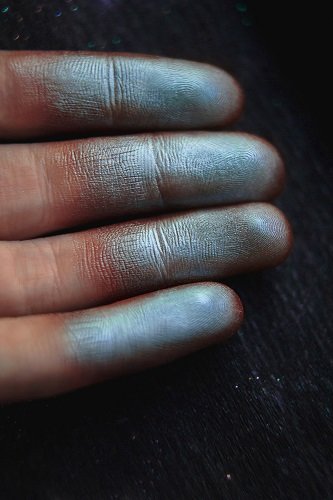 Тени для век Tammy Tanuka "Полирующая Клыки" - коллекция Нежить, 1 мл