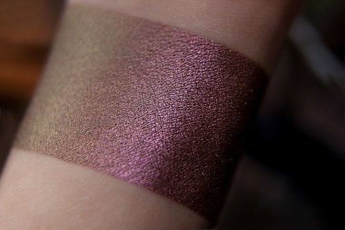 Тени для век Tammy Tanuka "Кудесница Сливовой Рощи" - коллекция Друидесс, 1 мл