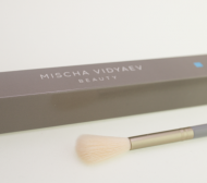 Кисть для нанесения хайлайтера от MISCHA VIDYAEV - AZURE Кисть для нанесения хайлайтера от MISCHA VIDYAEV - AZURE