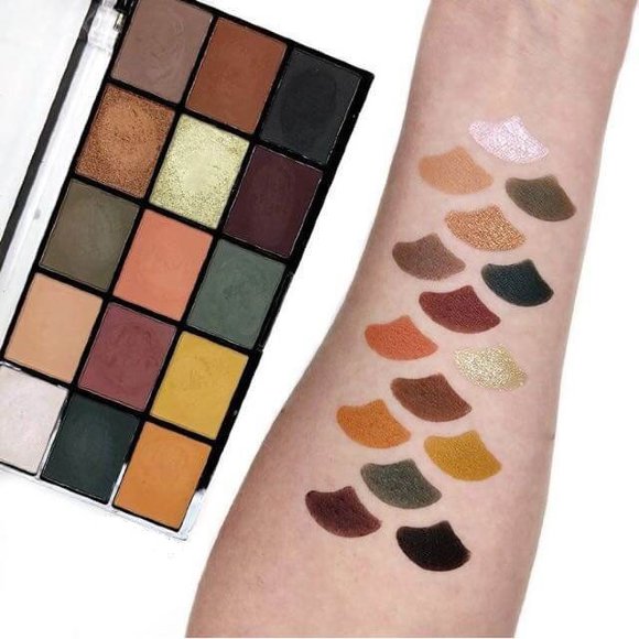 Палетка теней Makeup Revolution Re-Loaded Palette Division купить, цена ...