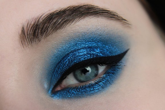 Тени для век Tammy Tanuka "Сияющая Всадница Ночи" - коллекция Нежить, 1 мл Тени для век Tammy Tanuka "Сияющая Всадница Ночи" - коллекция Нежить, 1 мл