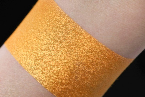 Тени для век Tammy Tanuka "Мандаринка" - локация Беспокойное Море, 1 мл Тени для век Tammy Tanuka "Мандаринка" - локация Беспокойное Море, 1 мл