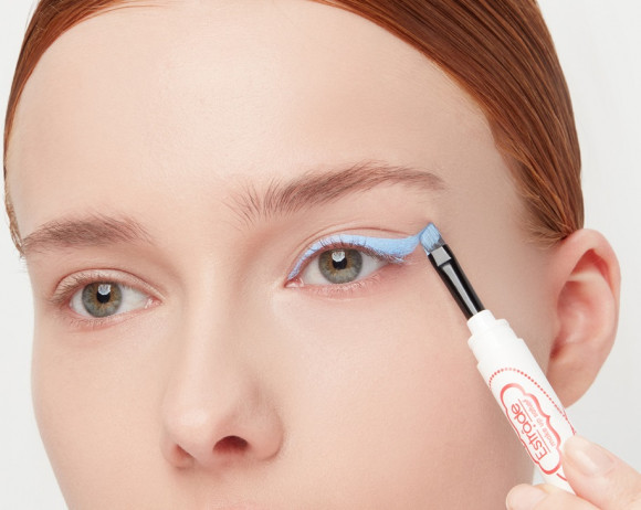 Подводка кремовая цветная Estrade водостойкая - Сolor fantasy, тон 05 Голубой Подводка кремовая цветная Estrade водостойкая - Сolor fantasy, тон 05 Голубой