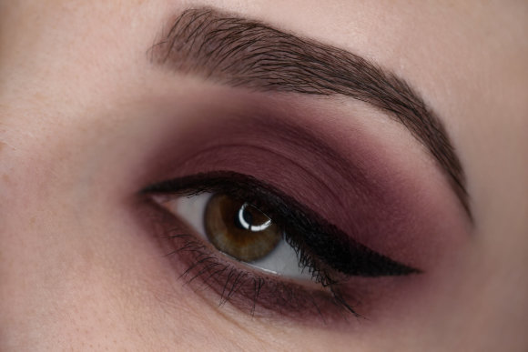 Тени для век Tammy Tanuka "Брусничка" - локация Темный Замок, 1 мл Тени для век Tammy Tanuka "Брусничка" - локация Темный Замок, 1 мл