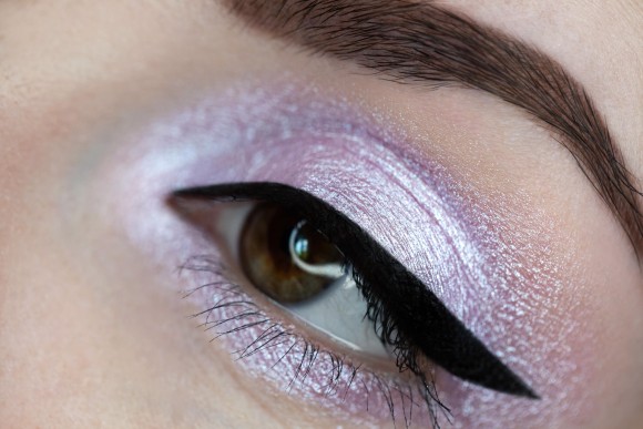 Тени для век Tammy Tanuka "Обладательница Точеного Стана" - локация Лунное Плато, 1 мл