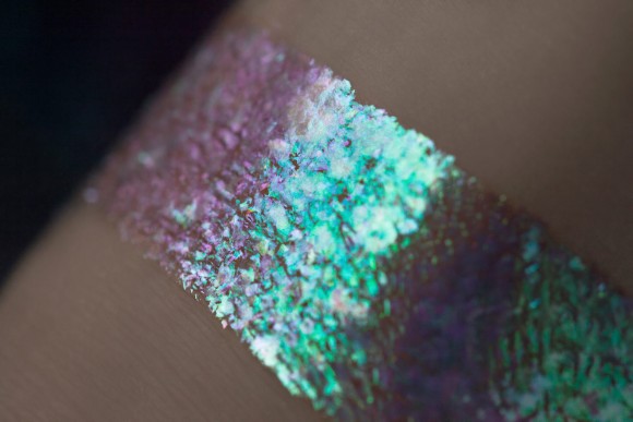 Тени для век Tammy Tanuka - Серия Фейская Пыльца: Бирюзовая Пыльца, 0.2 мл Тени для век Tammy Tanuka - Серия Фейская Пыльца: Бирюзовая Пыльца, 0.2 мл