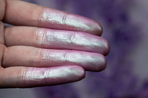 Тени для век Tammy Tanuka "Цветок Дурмана" - локация Лунное Плато, 1 мл Тени для век Tammy Tanuka "Цветок Дурмана" - локация Лунное Плато, 1 мл